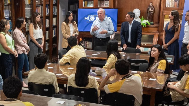 Se iniciaron los encuentros del programa “Construyendo mi futuro” en la Biblioteca del Senado