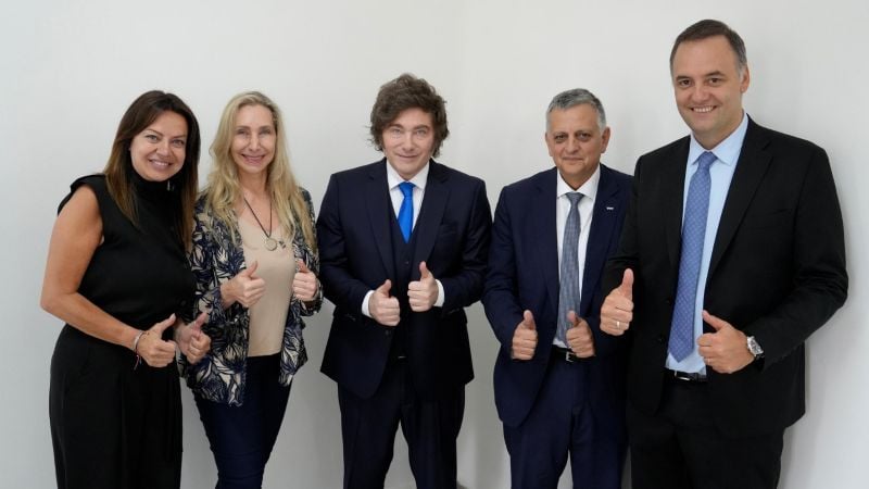 Escándalo por créditos VIP salpica a funcionarios libertarios y desata una investigación judicial