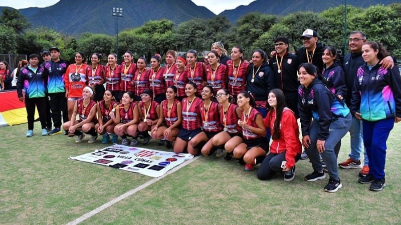 Hockey: Las Leonas a “puro pulmón”