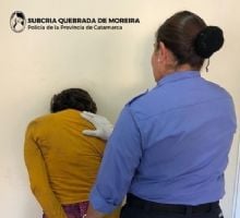 Una mujer fue detenida por agredir a tres personas
