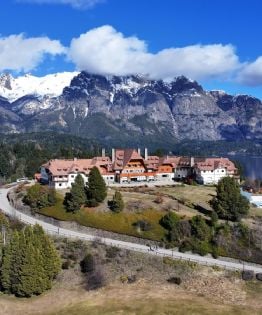 La Justicia destapó otro viaje VIP de Adorni al exclusivo Llao Llao