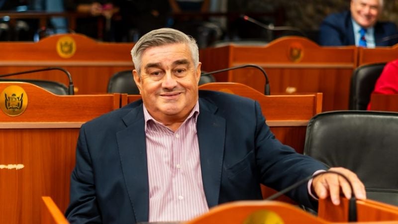 Acuña pide que el anticipo nacional también llegue a los municipios