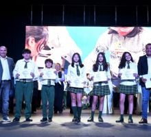 Más de 200 certificados de la Universidad de Cambridge a alumnos y docentes municipales