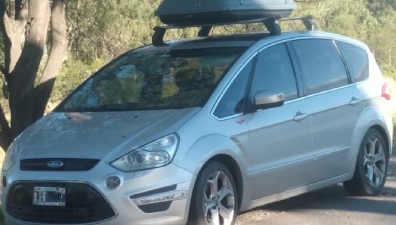 Iban de vacaciones y en un control les secuestraron el auto