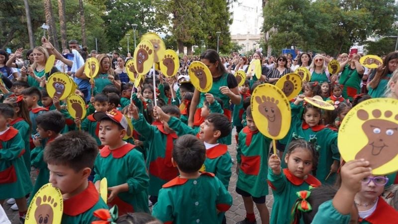 Los jardines municipales homenajearon a la Virgen del Valle