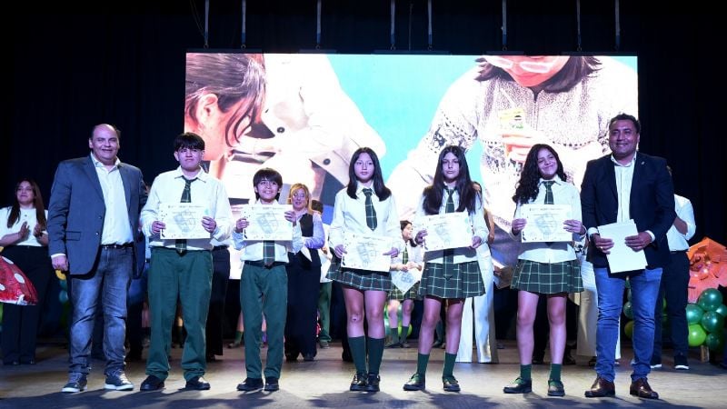 Más de 200 certificados de la Universidad de Cambridge a alumnos y docentes municipales