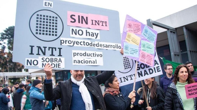 El Gobierno eliminó más de 900 servicios del INTI y crece el conflicto