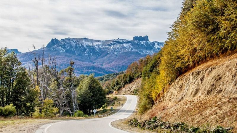 El Gobierno habilita a provincias a concesionar rutas con peajes