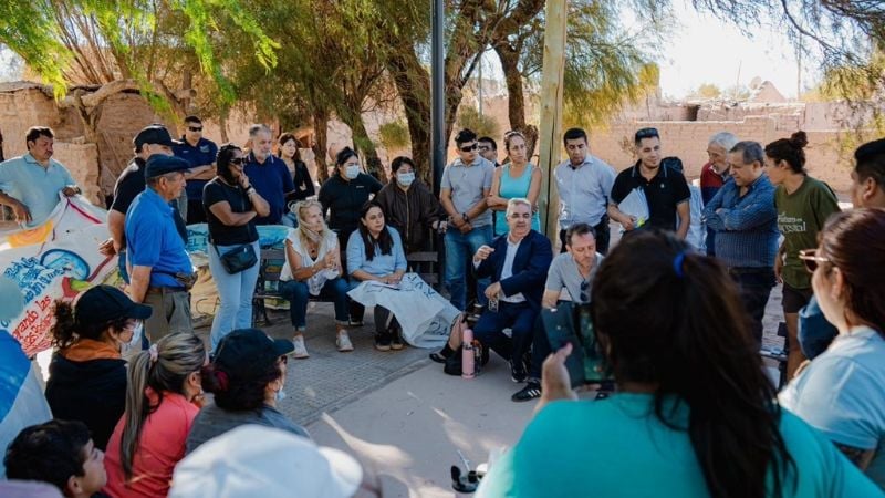 Reclamo minero: El Gobernador dialogó con vecinos de Fiambalá