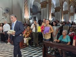 Las familias rindieron homenaje a la Madre del Valle