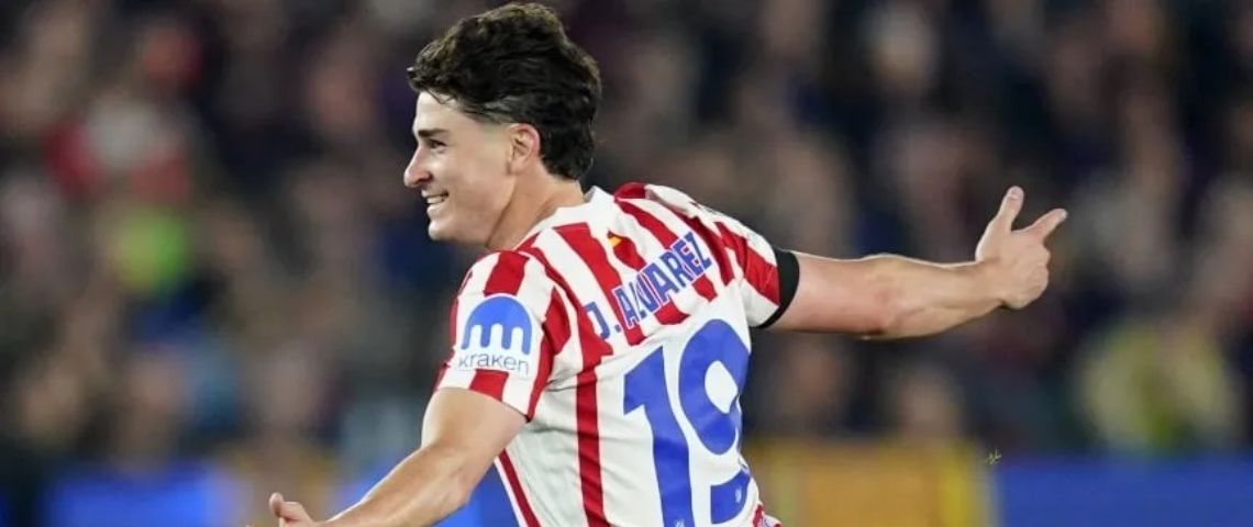 Tres gigantes europeos quieren a Julián Álvarez