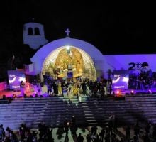 La Noche del Sol convocó a los fieles  en torno a Jesús Eucaristía en la Gruta