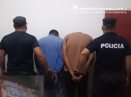 Robaron el cartel de un negocio