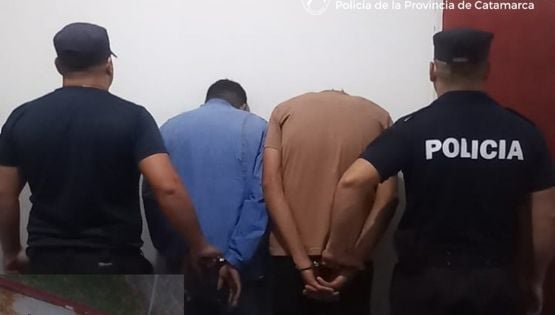 Robaron el cartel de un negocio