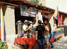 La Casa de la Puna se llenó de cultura, sabores y acentos en la primera edición de "Encuentros por el mundo"