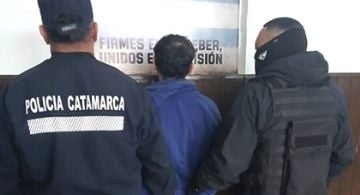 Aprehenden a un ladrón con prendas de vestir robadas