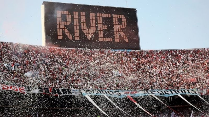 Insólita medida: prohibieron la utilización de papelitos en los estadios porteños