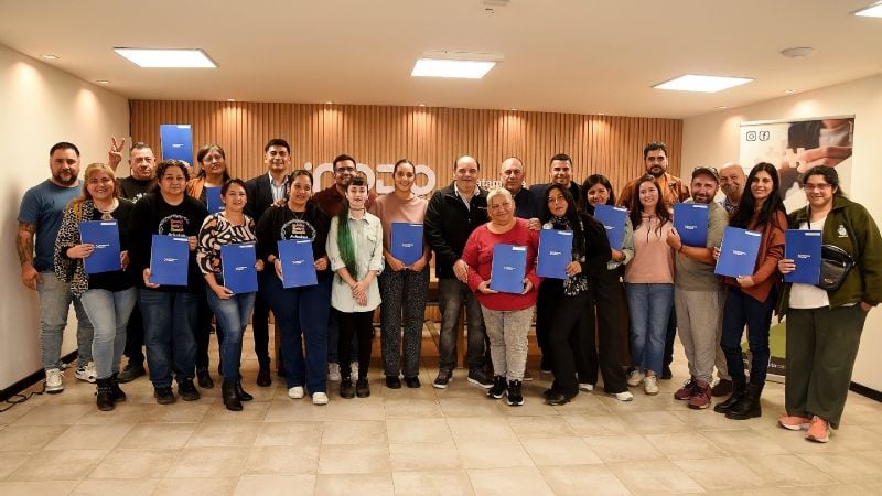 La Caja de Crédito entregó otros $24 millones para emprendedores del Poncho 2026