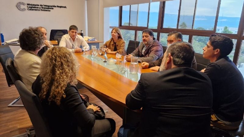 Transporte: analizan suba de tarifas y cambios en recorridos para evitar el colapso del servicio