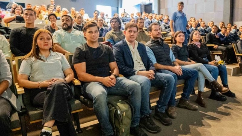 Se realizó la capacitación en apicultura en Valle Viejo