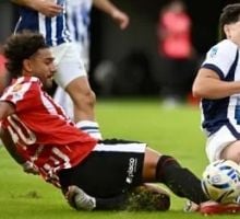 Estudiantes empató con la “T” y lidera la “A”