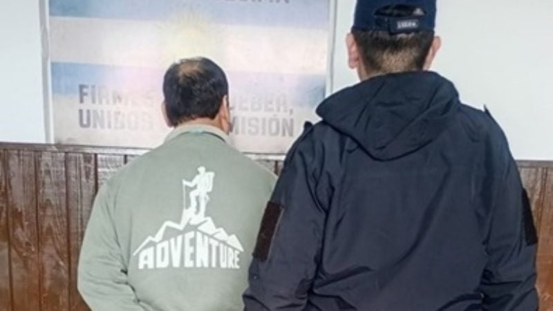 Salvaje agresión de un hombre a su hermana con martillo