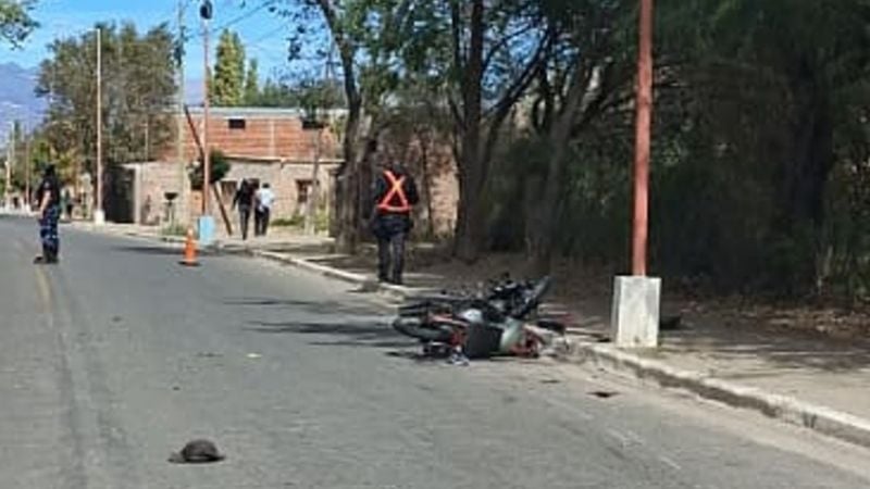 Violento choque entre dos motos en Santa María