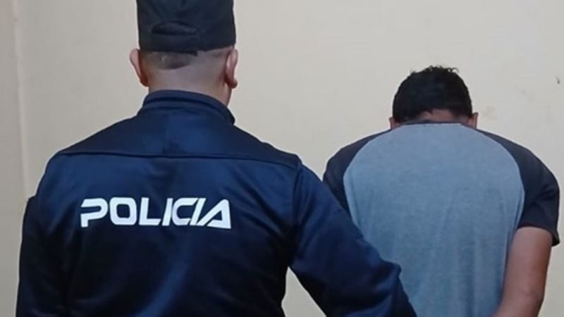 Golpeó a su madre y a su hermana