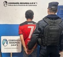 Portando un cuchillo, delincuente le arrebató el celular a un joven