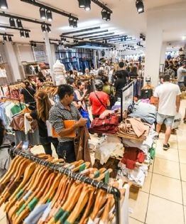 El ajuste golpea al comercio y los servicios: cae el consumo y se pierden empleos