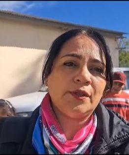 Padres y docentes venden pan para sostener el transporte escolar ante la falta de fondos