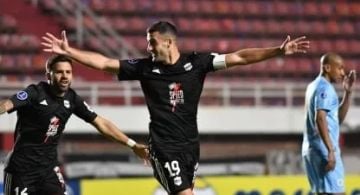 Primer triunfo internacional de Riestra