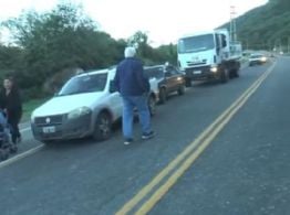 Reclamo por falta de agua: vecinos bloquean el acceso a Las Pirquitas