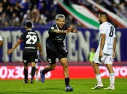 Vélez pasó a 8vos. y espera por Boca o Sarmiento