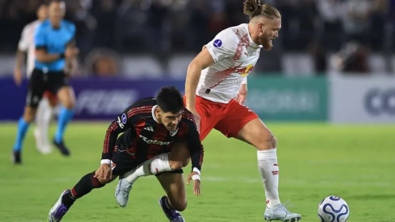 River venció a Bragantino y lidera el Grupo H