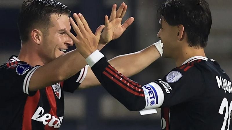 River venció a Bragantino y lidera el Grupo H