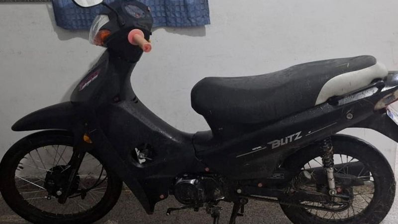 Manejaba alcoholizado en la moto y derrapó