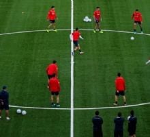 Boca y un obstáculo extra, el césped sintético del Claro Arena