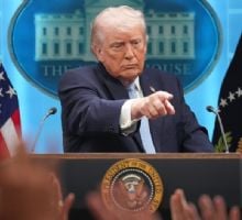 Trump envía a su mejor amigo y su yerno a Islamabad para negociar con Irán