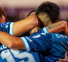 Gran triunfo de Racing ante Independiente Petrolero