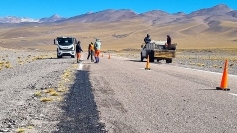 Vialidad Nacional realiza bacheo en el Paso San Francisco