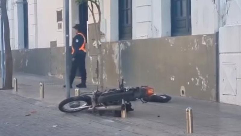 Motociclista herido tras un siniestro vial frente a la Corte de Justicia