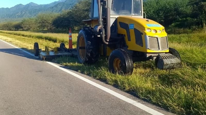 Vialidad Nacional avanza con tareas de desmalezado en rutas 38 y 60