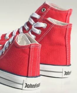 John Foos cierra su planta en Argentina y le conviene más importar zapatillas desde Asia