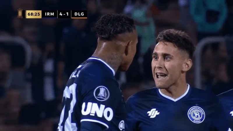 La increíble pelea de Villa con un compañero