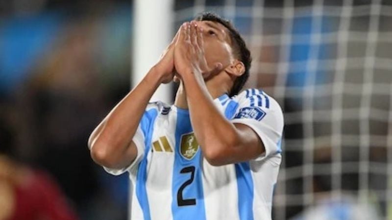 Dolor de cabeza para Scaloni: se lesionó uno de los titulares y encendió las alarmas