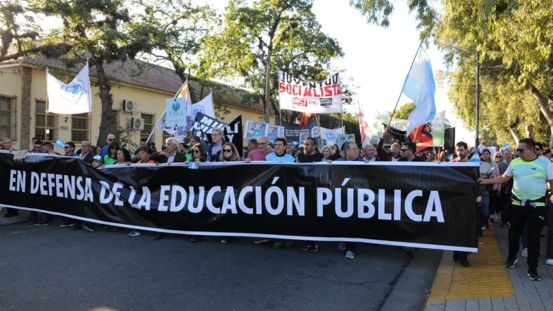 En Catamarca, la Cuarta Marcha Federal Universitaria tuvo un masivo acompañamiento