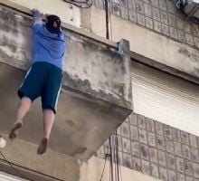 Cayó desde un cuarto piso y salvó su vida gracias a un patrullero