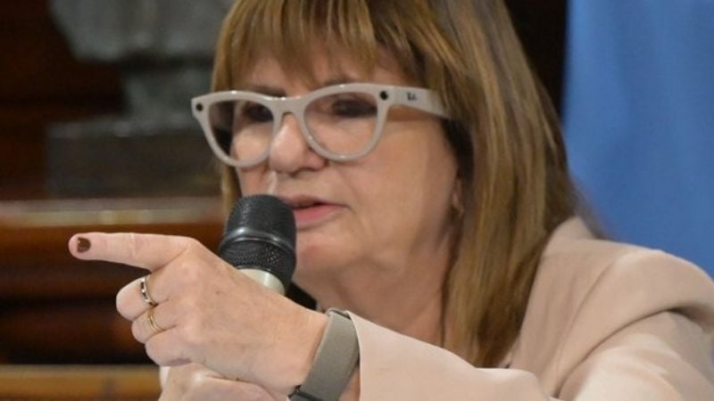 Patricia Bullrich se reunió con Cavallo y se profundiza la distancia con Milei