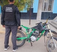 En un taller mecánico incautan una moto con numeración adulterada